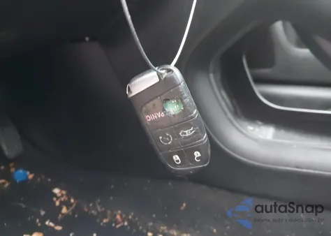 2015 Chrysler 200 S z USA, uszkodzony, nr VIN 1C3CCCDG6FN567472